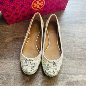 Tory Burch Print/Fabric Ballet Flat. Size 7